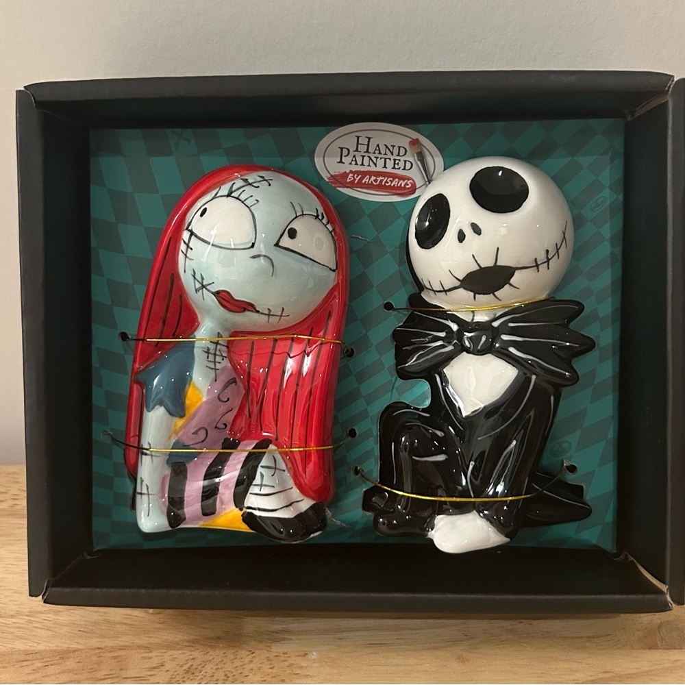 ⭐️ 2/$50 Disney Nightmare Before Christmas Salt and Pepper Shakers - Halloween